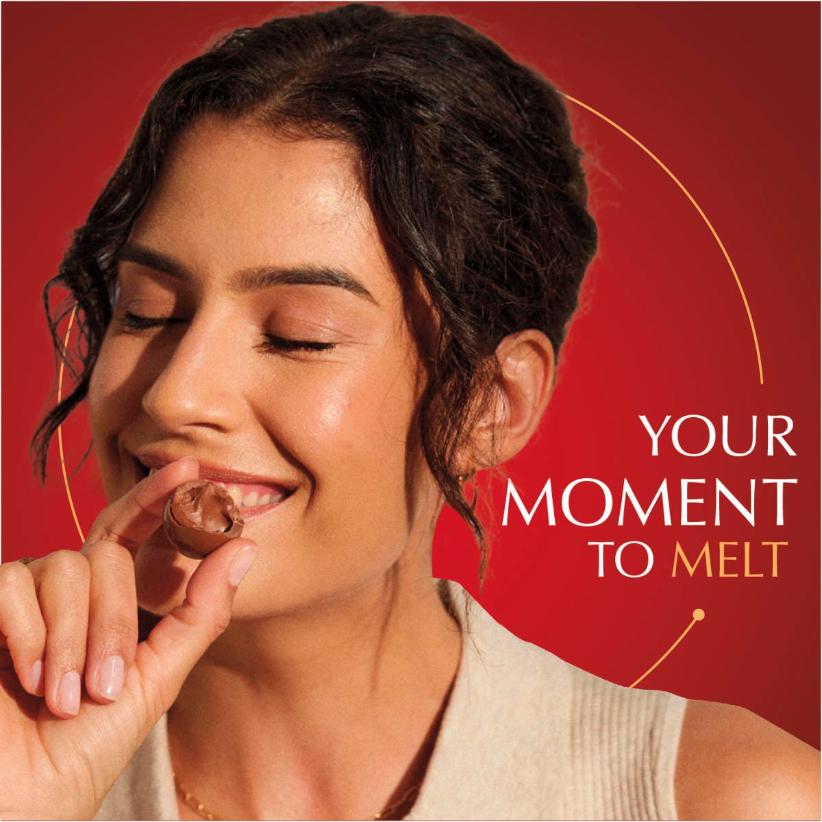Milk Chocolate LINDOR Truffles 75-pc Bag (31.7 oz) - Image 3